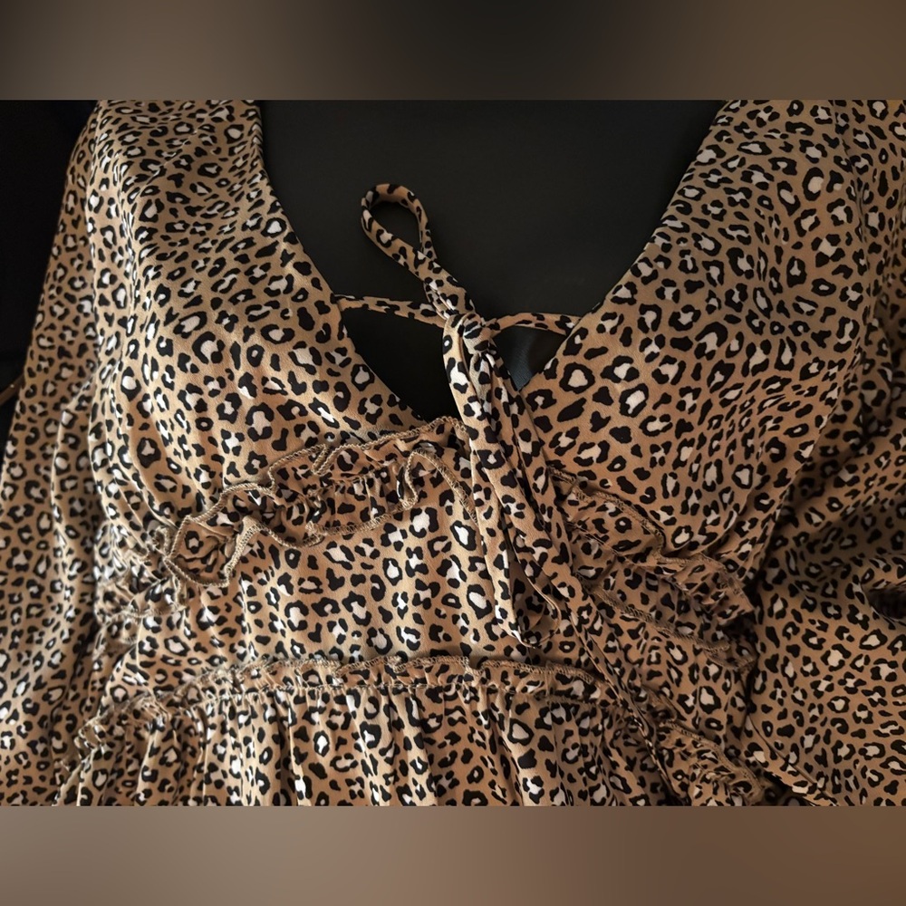 Altar'd State Leopard/ Cheetah Dress or Long top Lightweight Long Sleeves • Boho - Picture 3 of 3